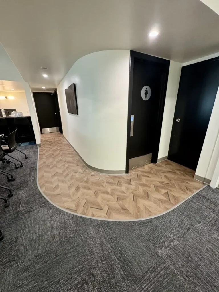 Commercial gallery
